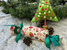  Re-usable Christmas Crackers